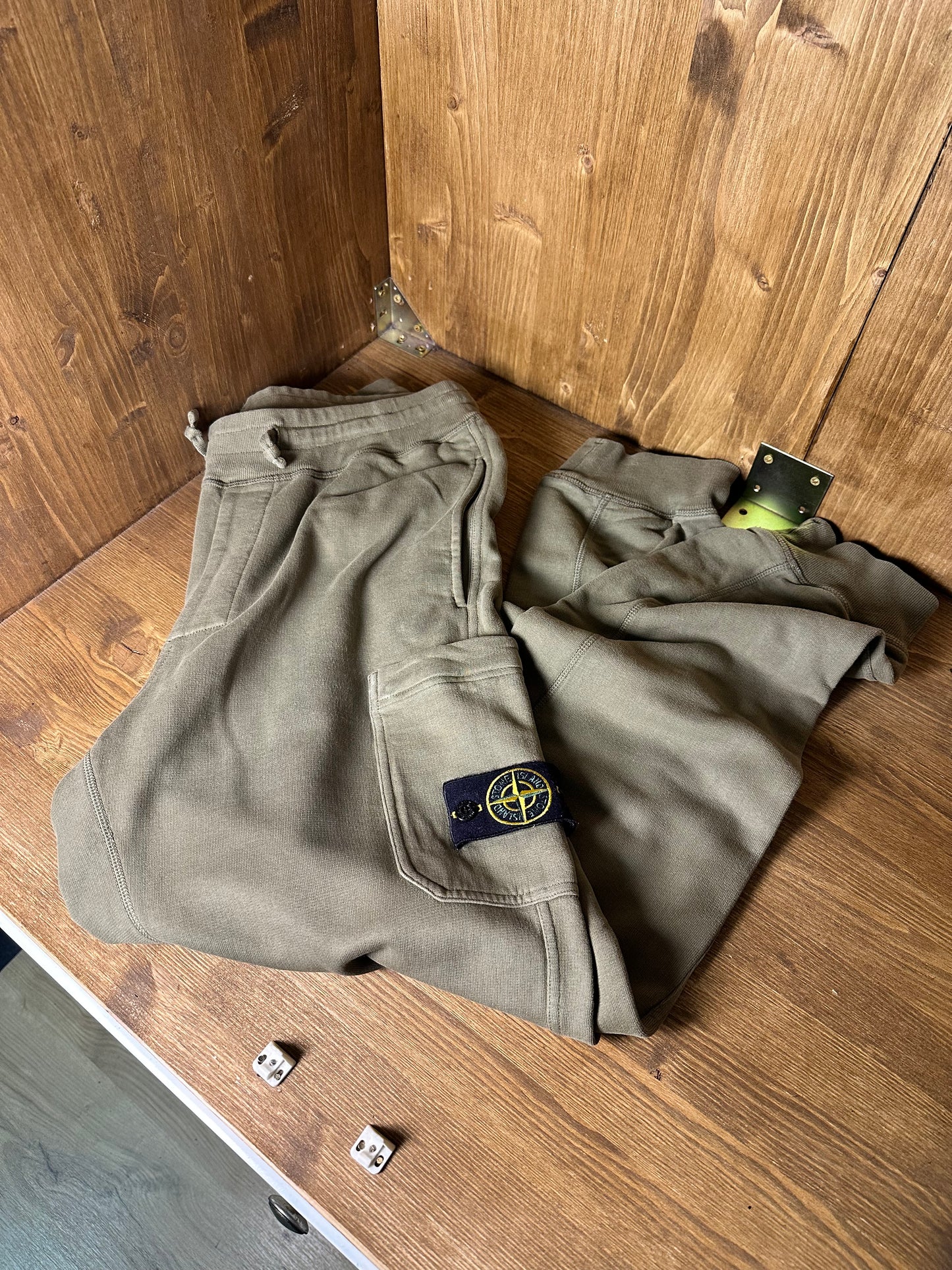 BROWN JOGGER