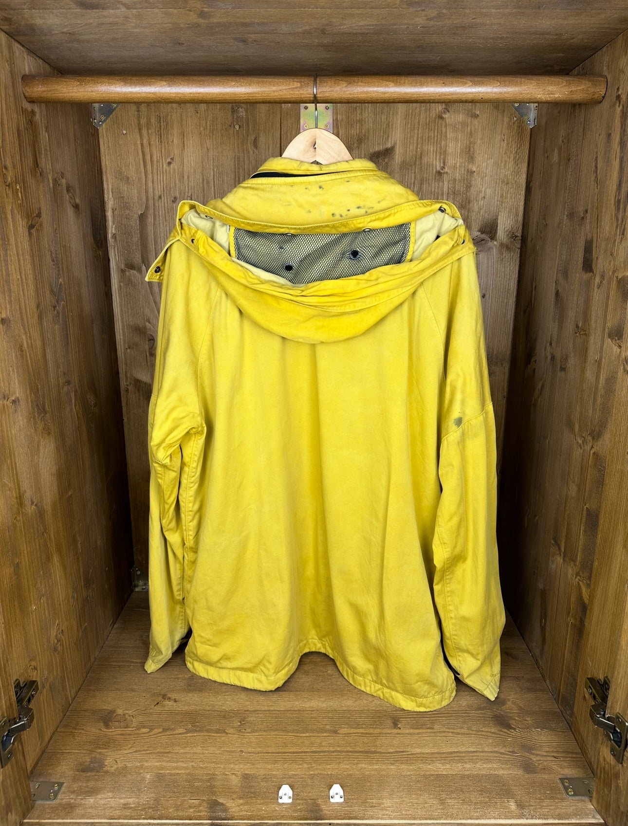 AW99 RASO GOMMATO WITH INNER MESH In Faded Yellow (restored 1/1)
