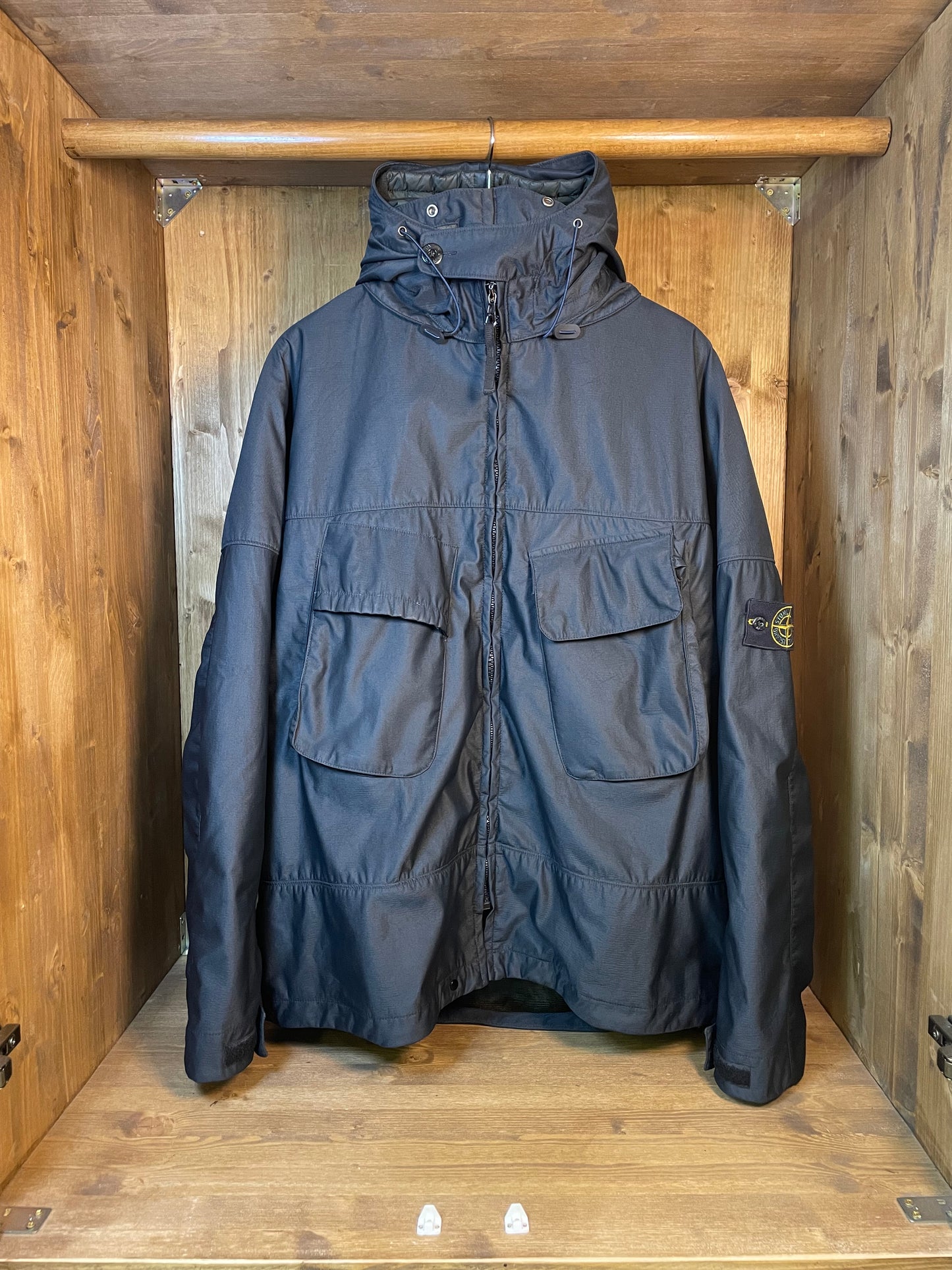 2000 Technical nylon jacket with detachable inner